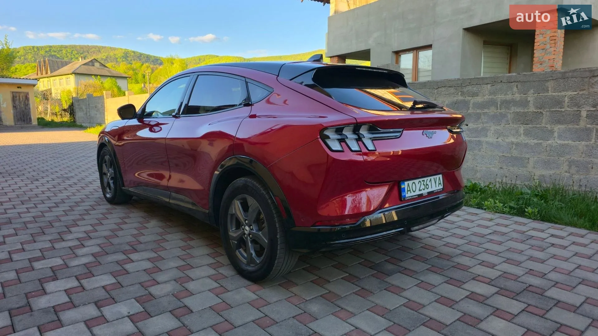 2020 Ford Mustang Mach-E - мініатюра 3