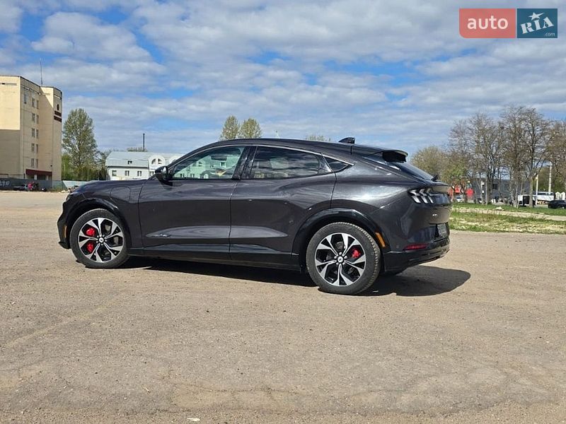 Внедорожник / Кроссовер Ford Mustang Mach-E 2022 в Тернополе