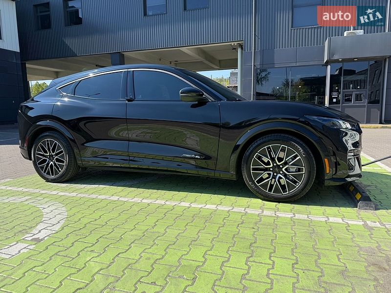 Внедорожник / Кроссовер Ford Mustang Mach-E 2024 в Киеве