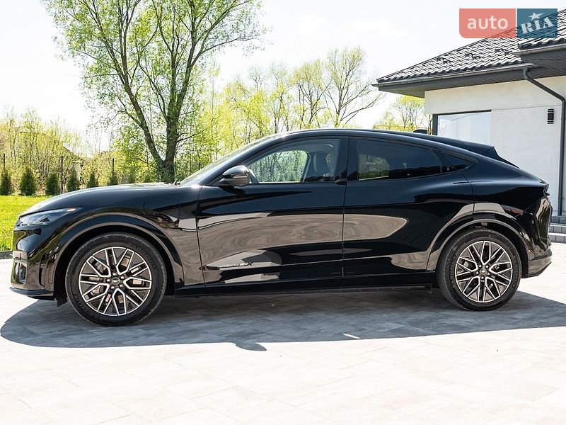 Внедорожник / Кроссовер Ford Mustang Mach-E 2024 в Ивано-Франковске