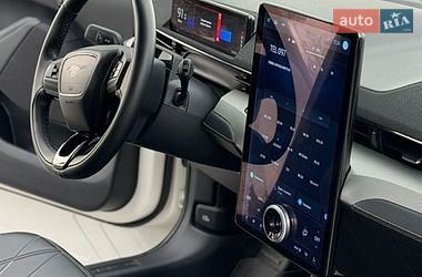 Позашляховик / Кросовер Ford Mustang Mach-E 2023 в Львові фото 17 Позашляховик / Кросовер Ford Mustang Mach-E 2023 в Львові