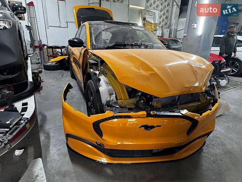 Внедорожник / Кроссовер Ford Mustang Mach-E 2022 в Львове