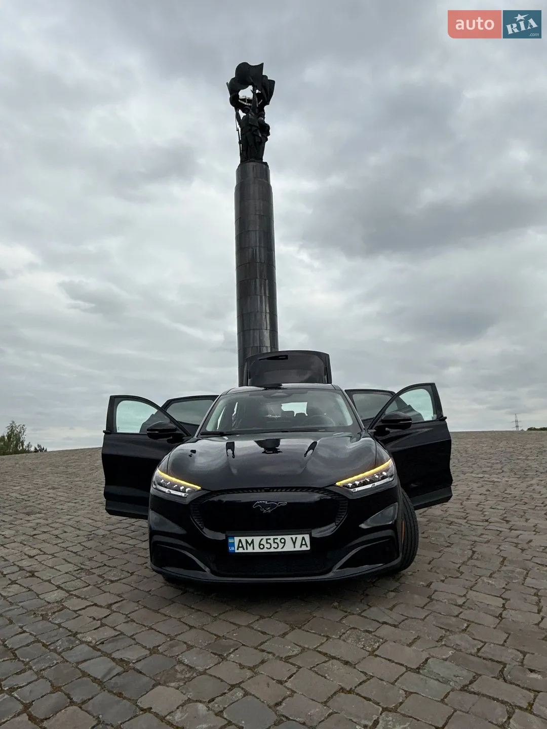 2022 Ford Mustang Mach-E - мініатюра 3