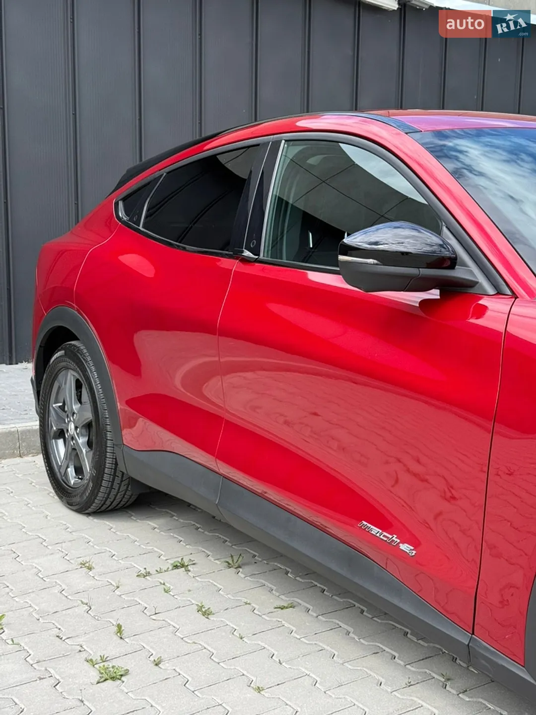 2022 Ford Mustang Mach-E - мініатюра 12