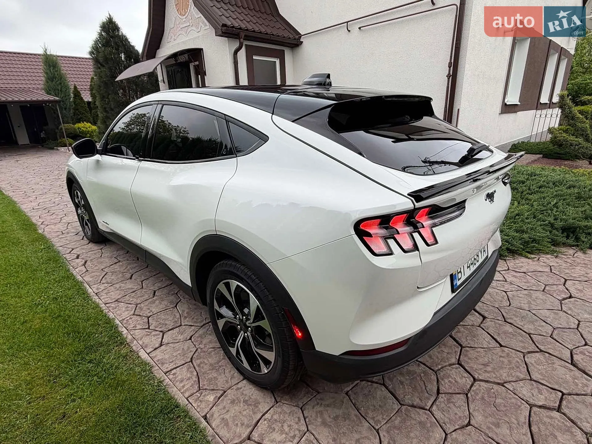 2025 Ford Mustang Mach-E - мініатюра 10