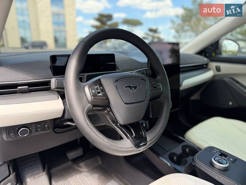 Внедорожник / Кроссовер Ford Mustang Mach-E 2024 в Львове