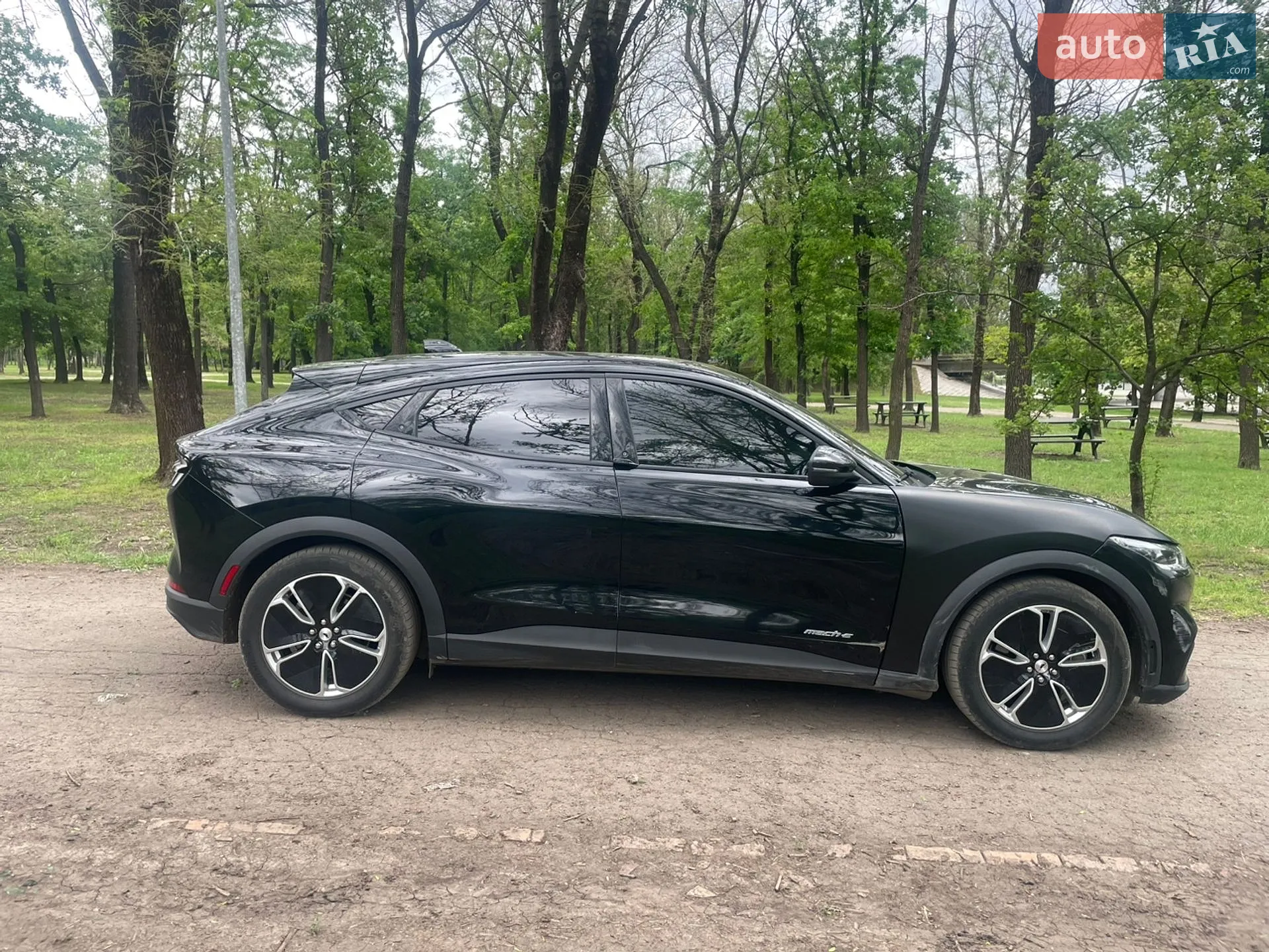 2021 Ford Mustang Mach-E - мініатюра 4