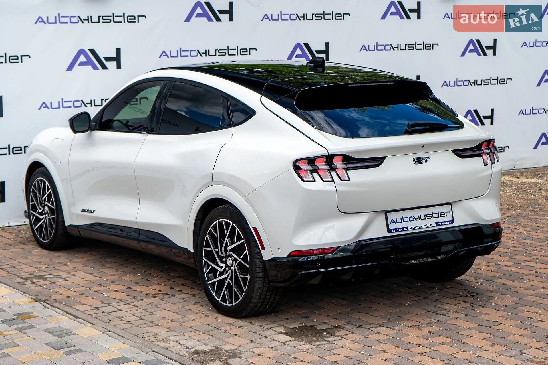 2022 Ford Mustang Mach-E - мініатюра 21