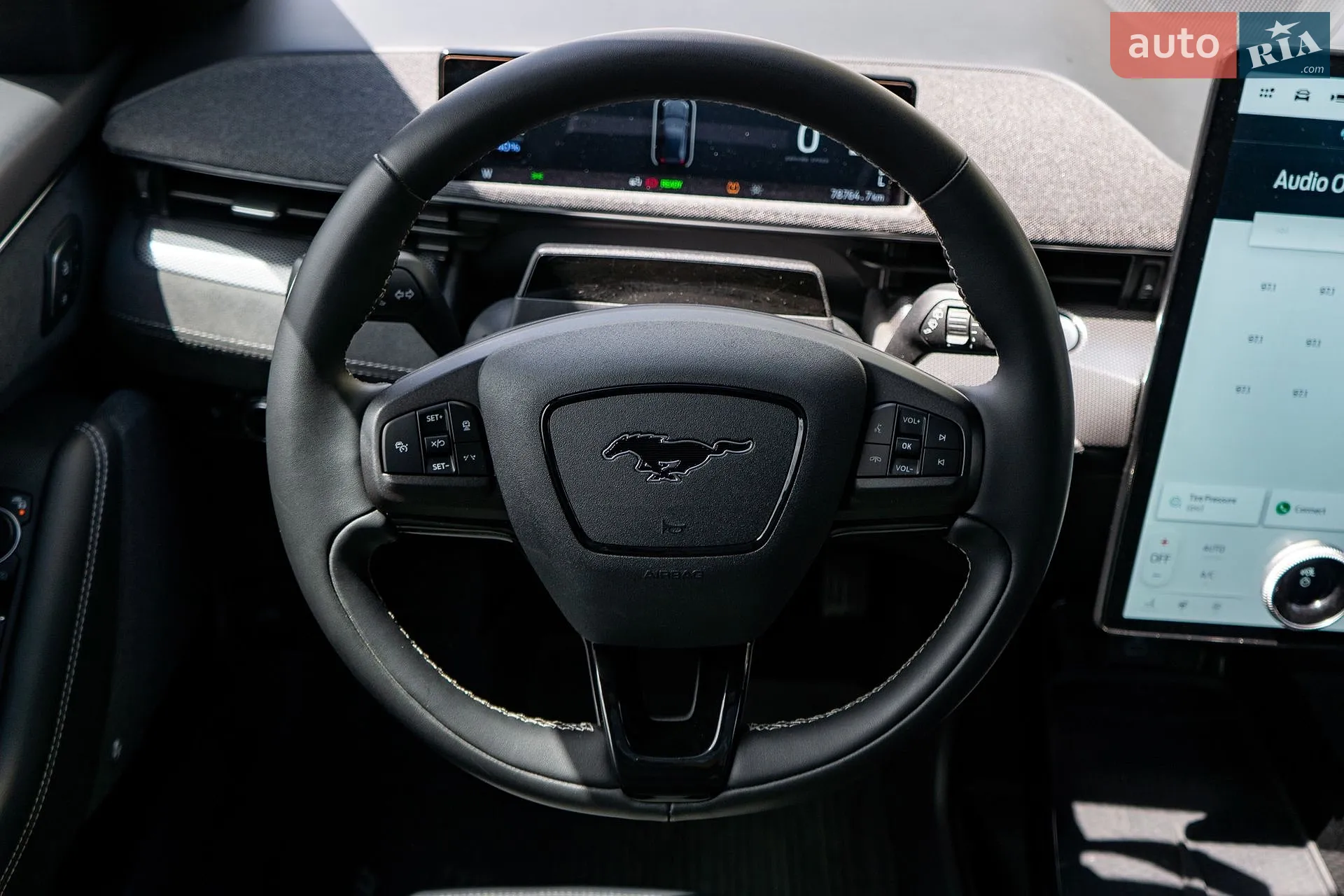 2022 Ford Mustang Mach-E - мініатюра 52