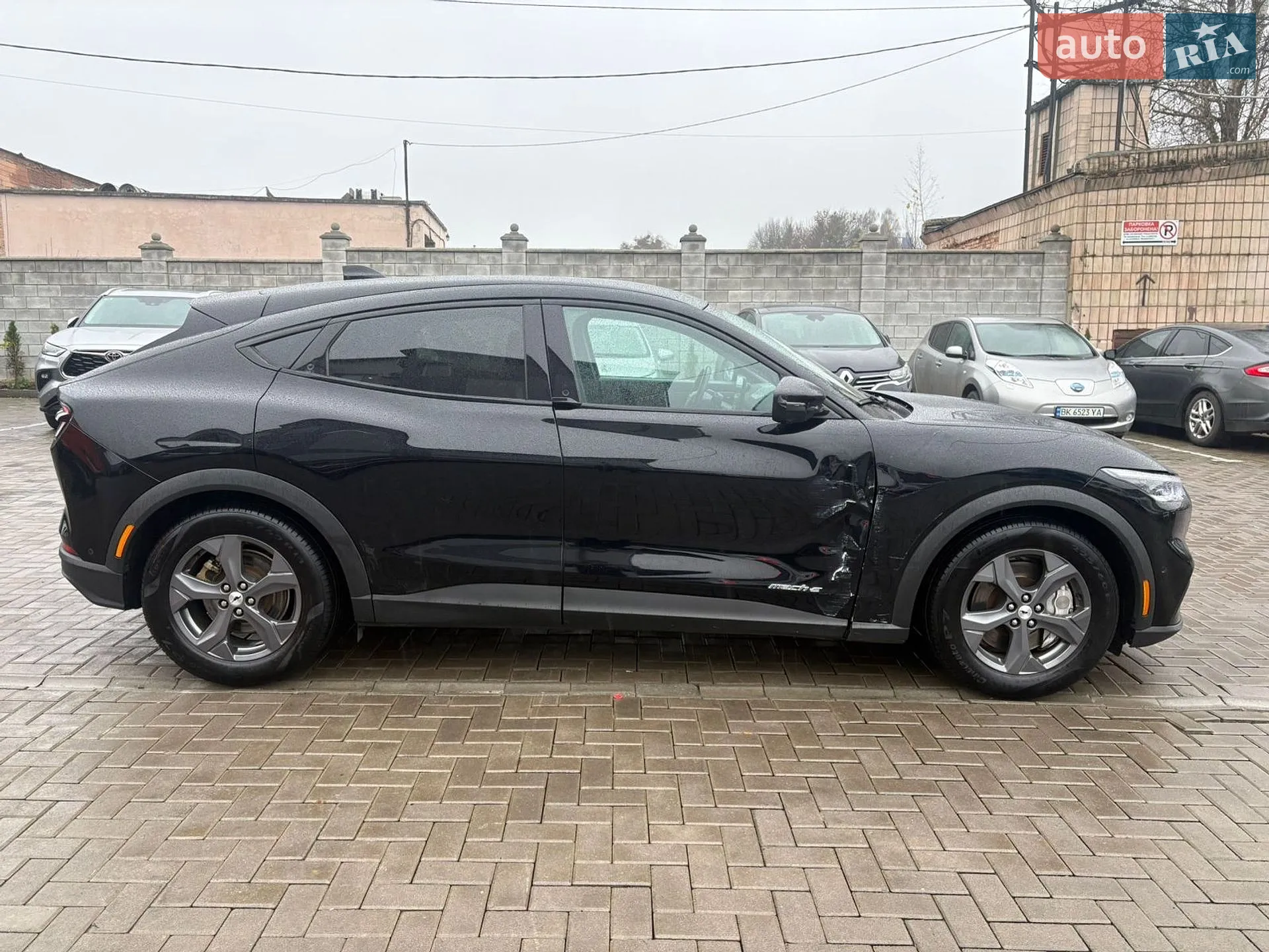 2022 Ford Mustang Mach-E - мініатюра 5