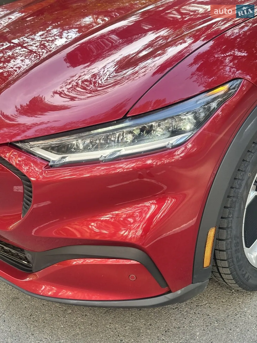 2020 Ford Mustang Mach-E - мініатюра 3