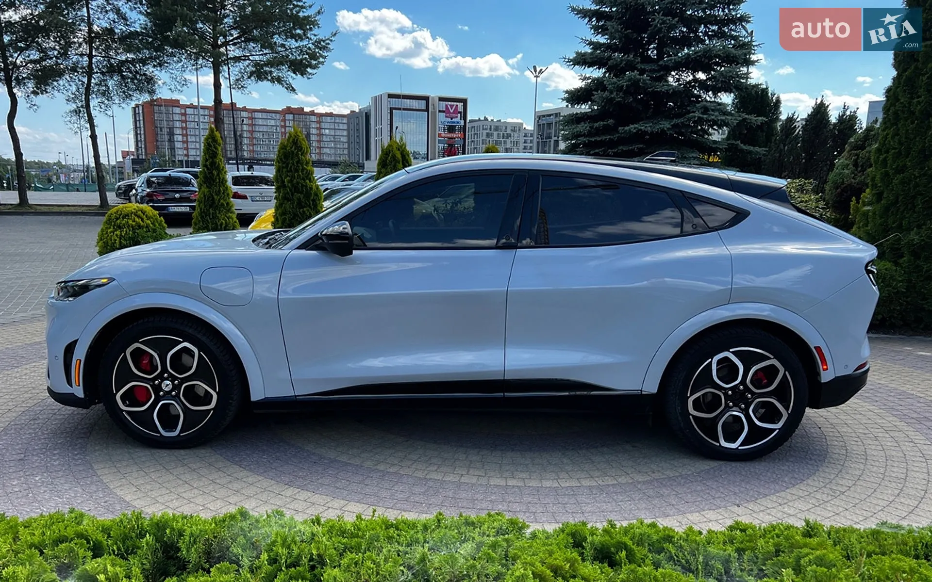 2021 Ford Mustang Mach-E - мініатюра 5