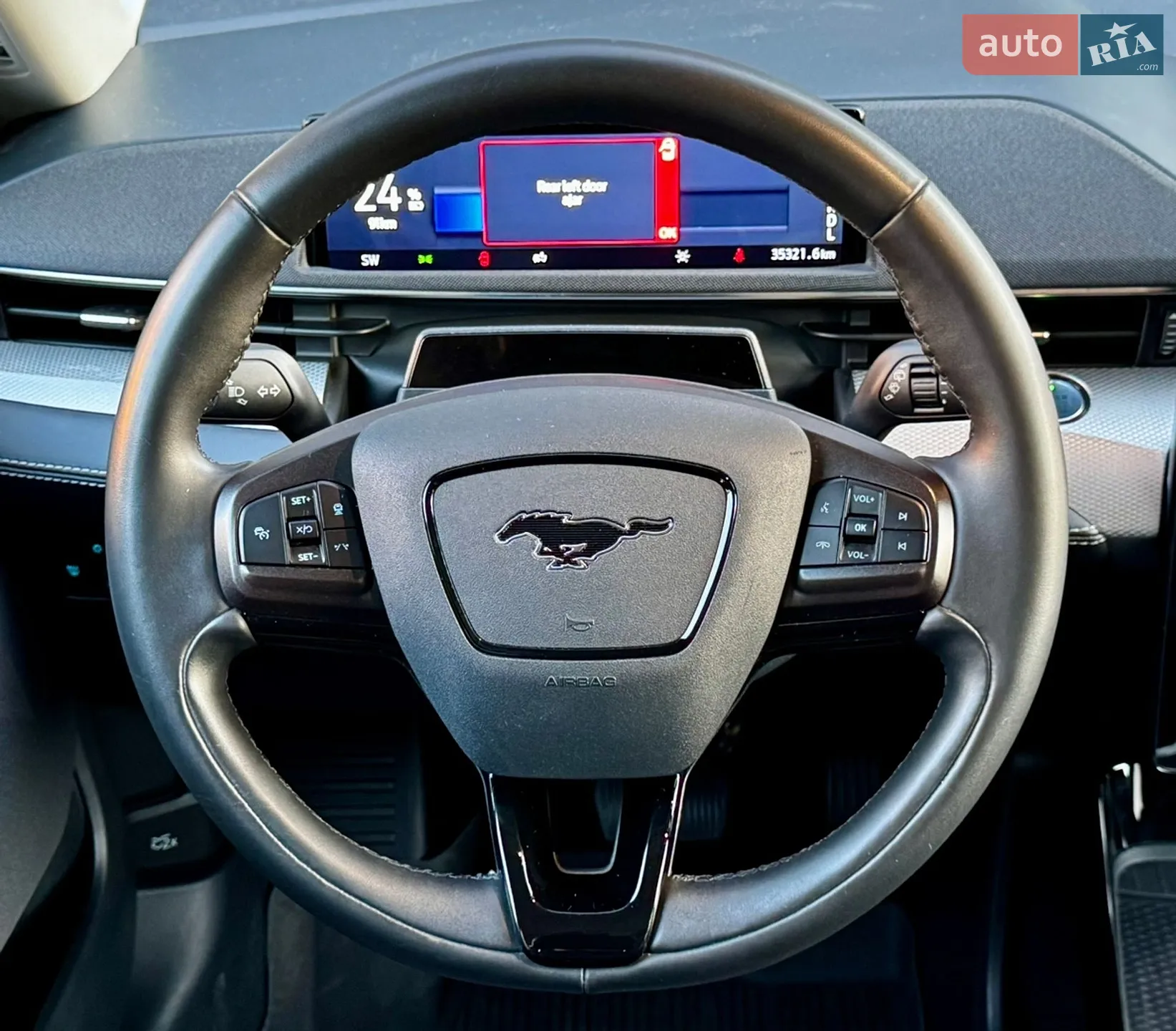 2022 Ford Mustang Mach-E - мініатюра 28