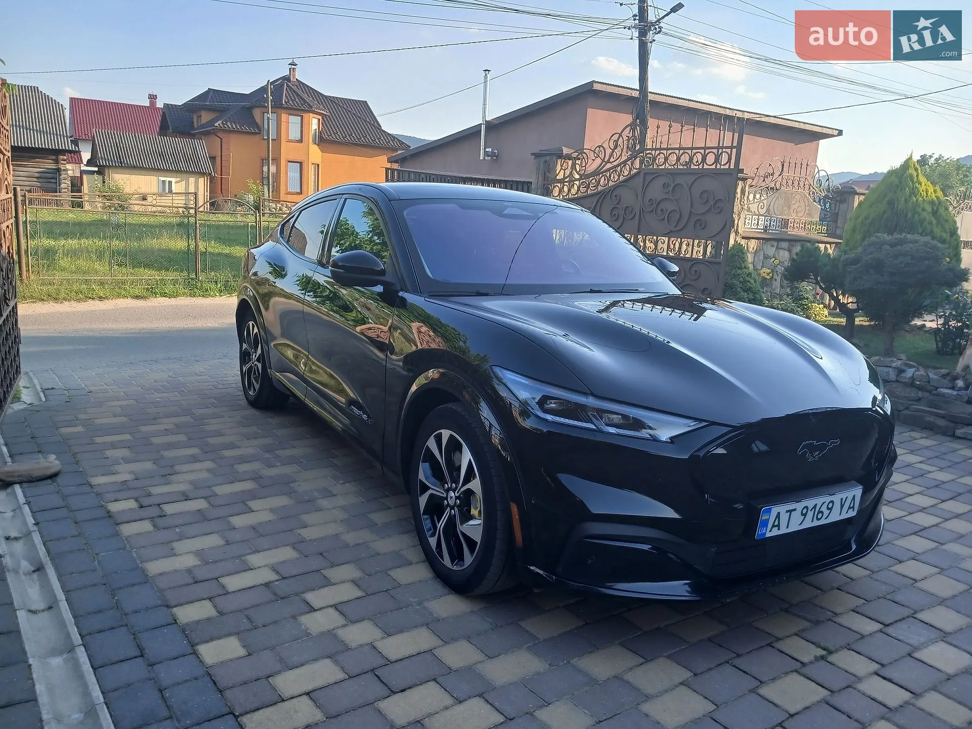 2021 Ford Mustang Mach-E - мініатюра 3