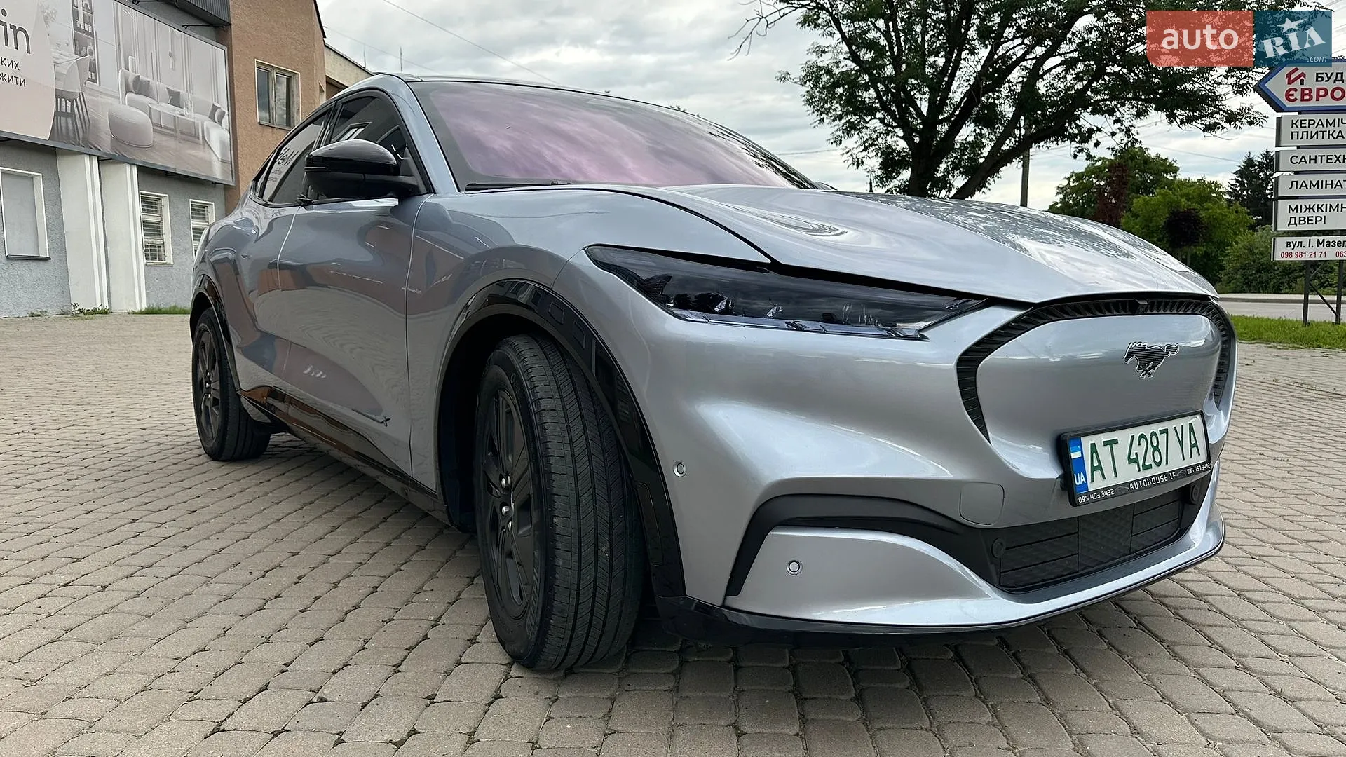 2022 Ford Mustang Mach-E - мініатюра 3