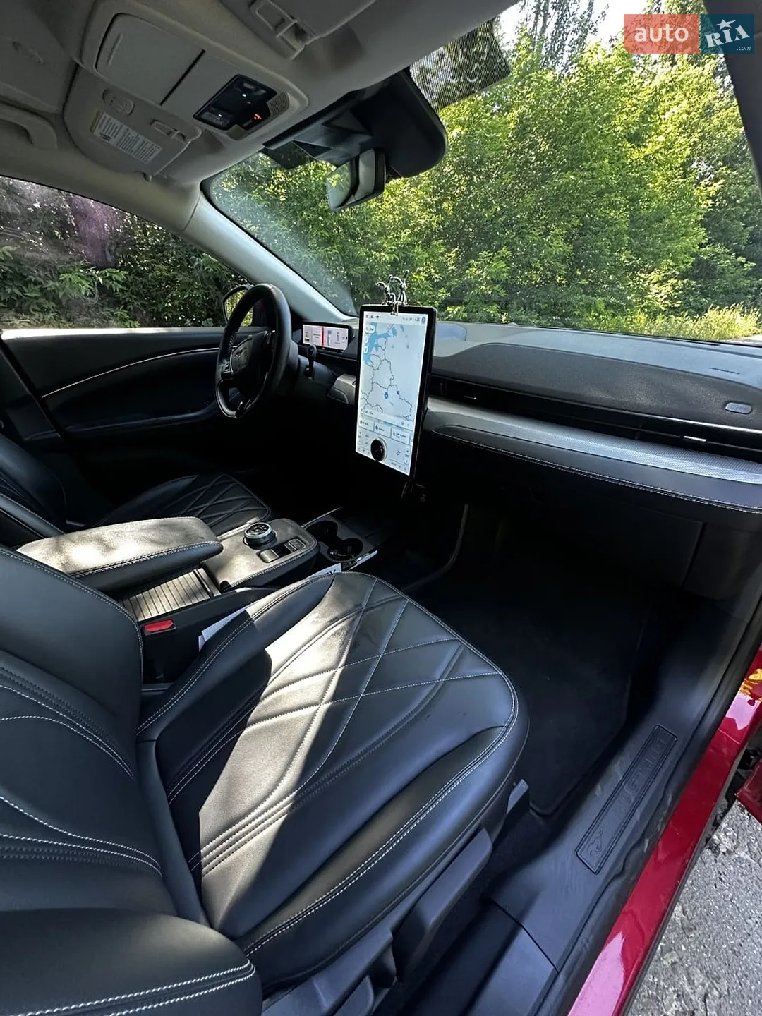 2020 Ford Mustang Mach-E - мініатюра 24