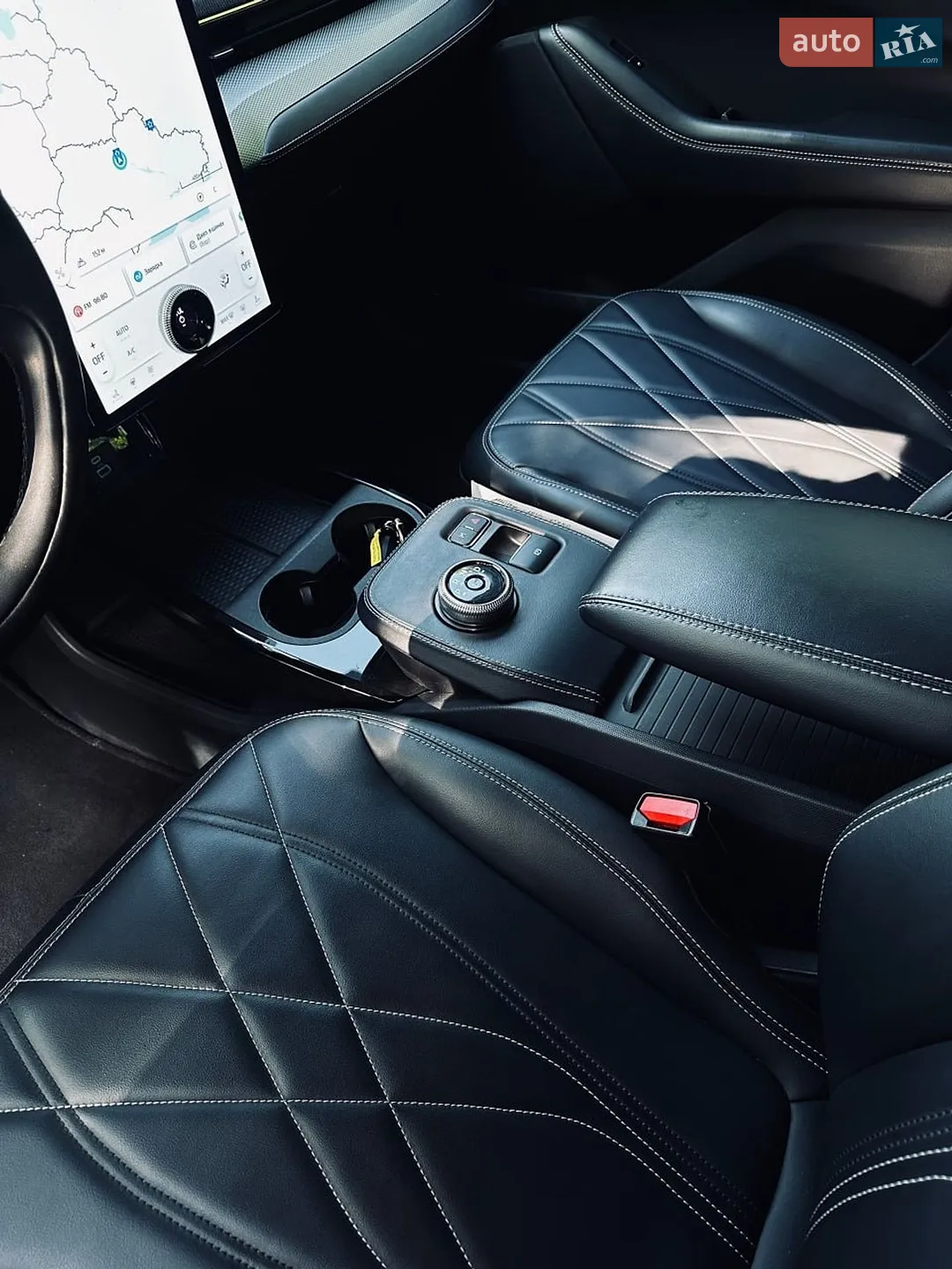 2020 Ford Mustang Mach-E - мініатюра 29