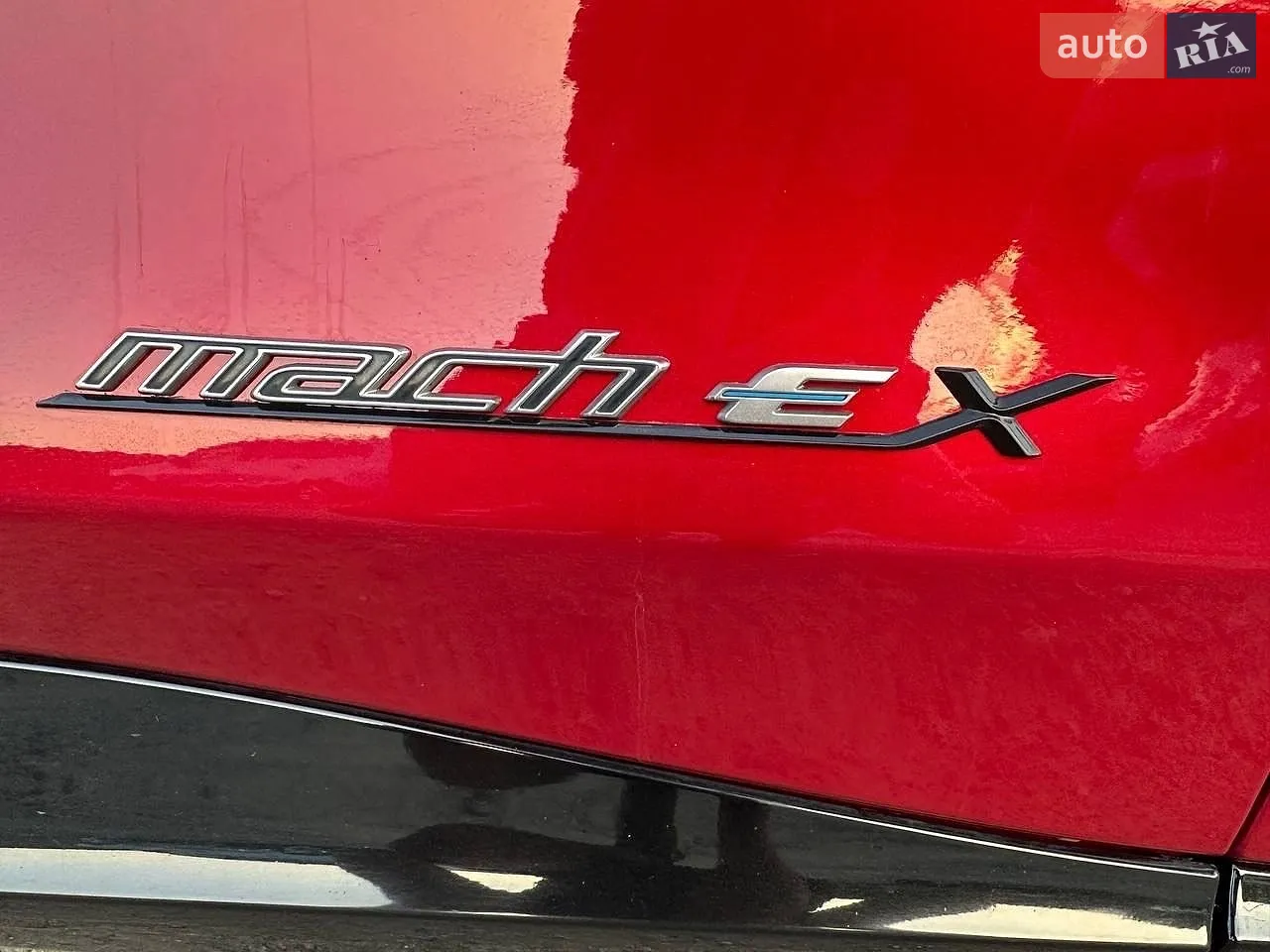 2021 Ford Mustang Mach-E - мініатюра 3