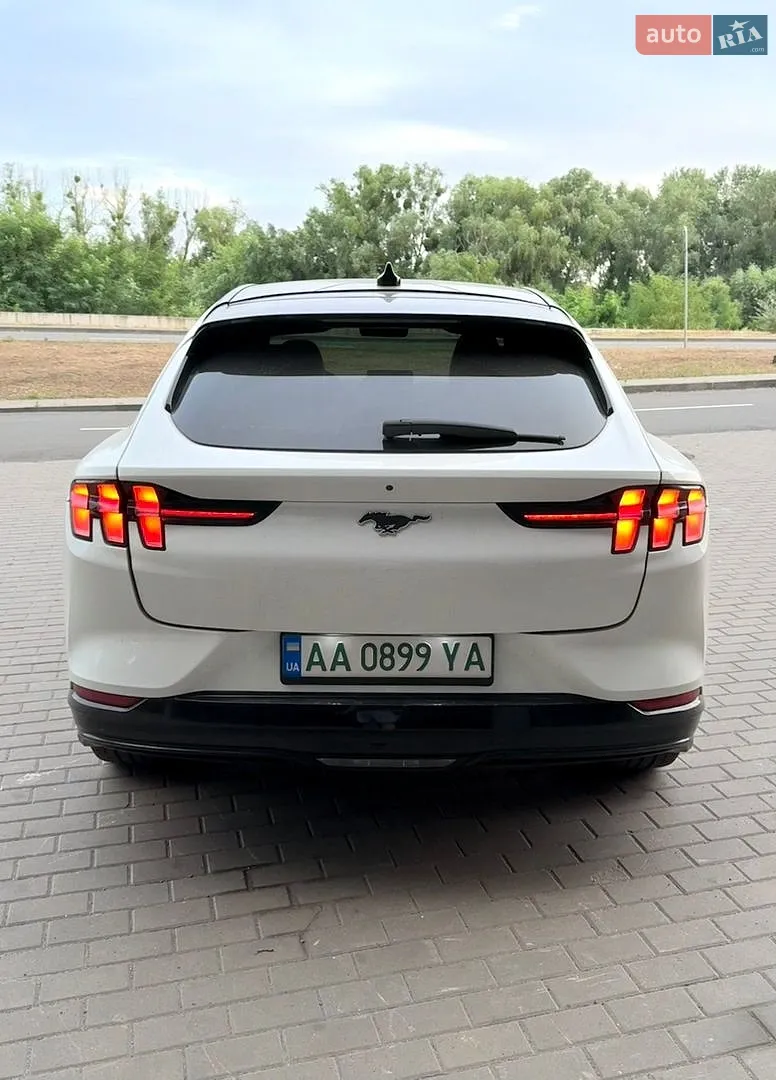 2021 Ford Mustang Mach-E - мініатюра 4