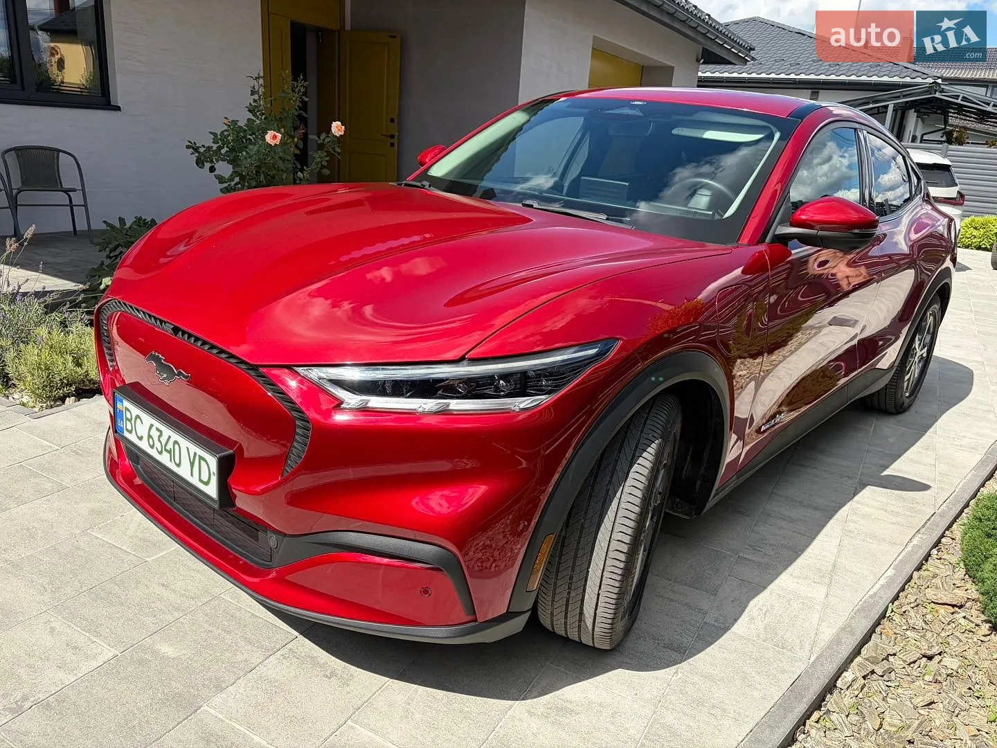 2021 Ford Mustang Mach-E - мініатюра 2