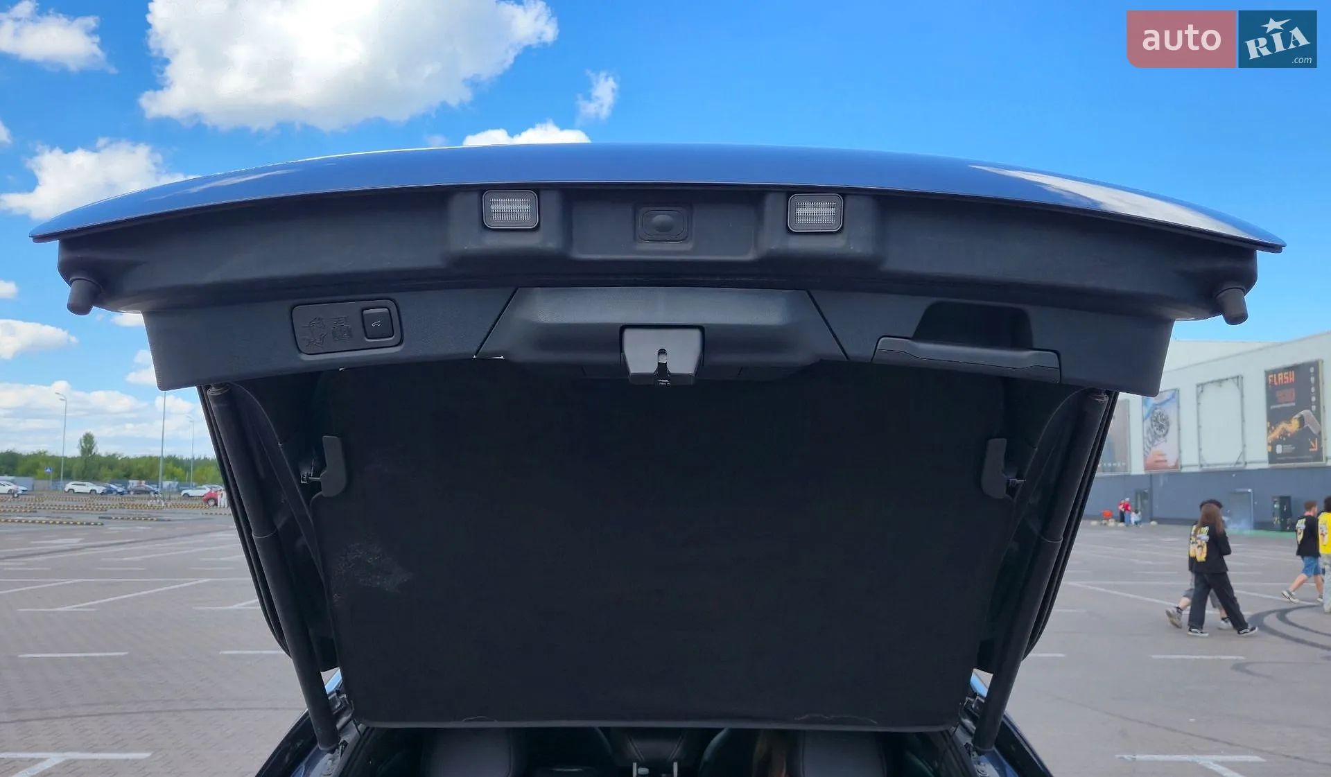 2022 Ford Mustang Mach-E - мініатюра 24