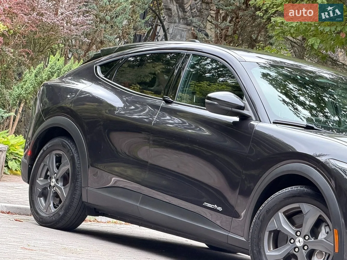 2022 Ford Mustang Mach-E - мініатюра 21