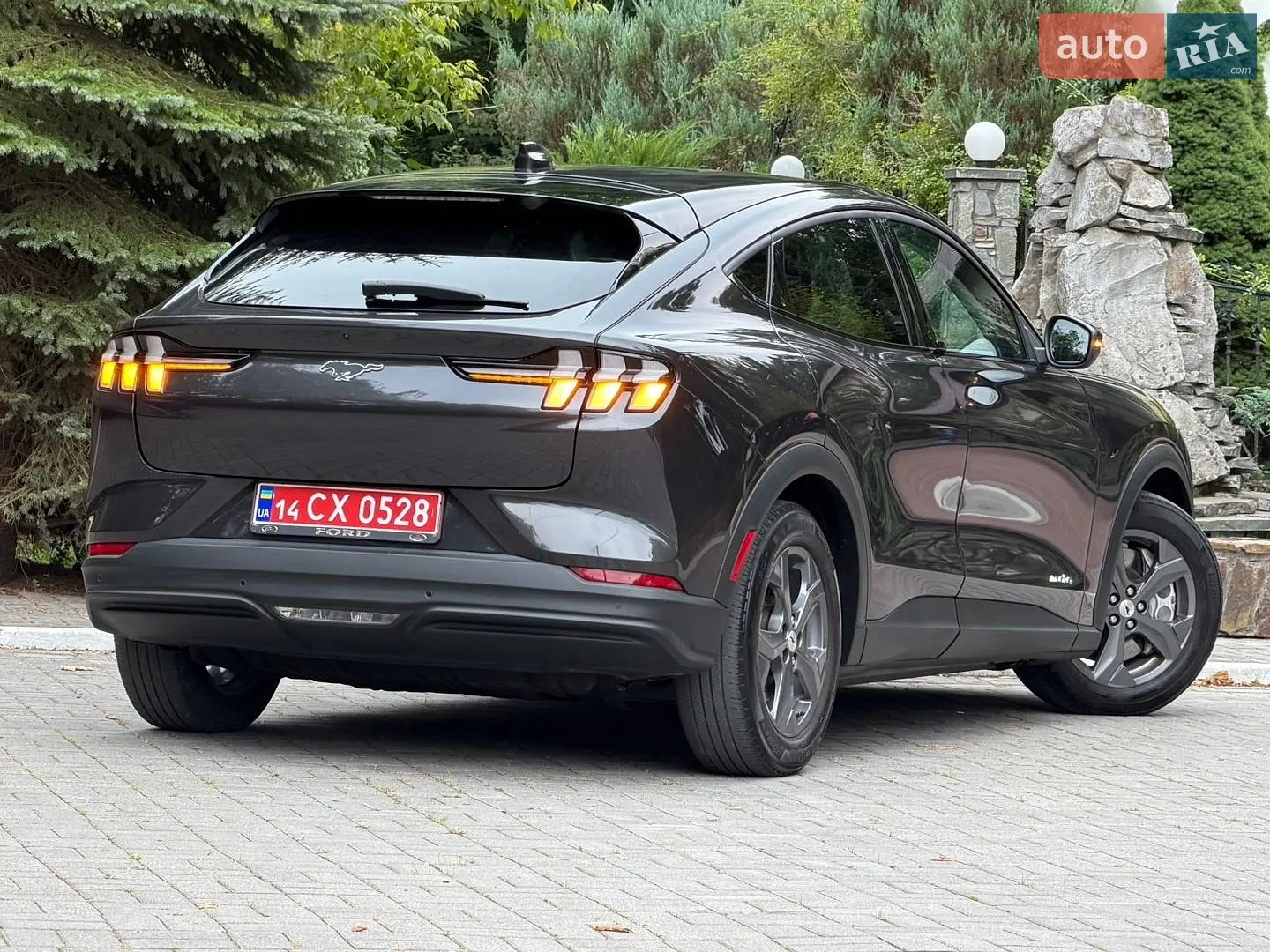 2022 Ford Mustang Mach-E - мініатюра 28