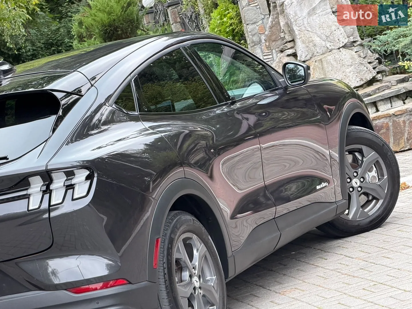 2022 Ford Mustang Mach-E - мініатюра 32