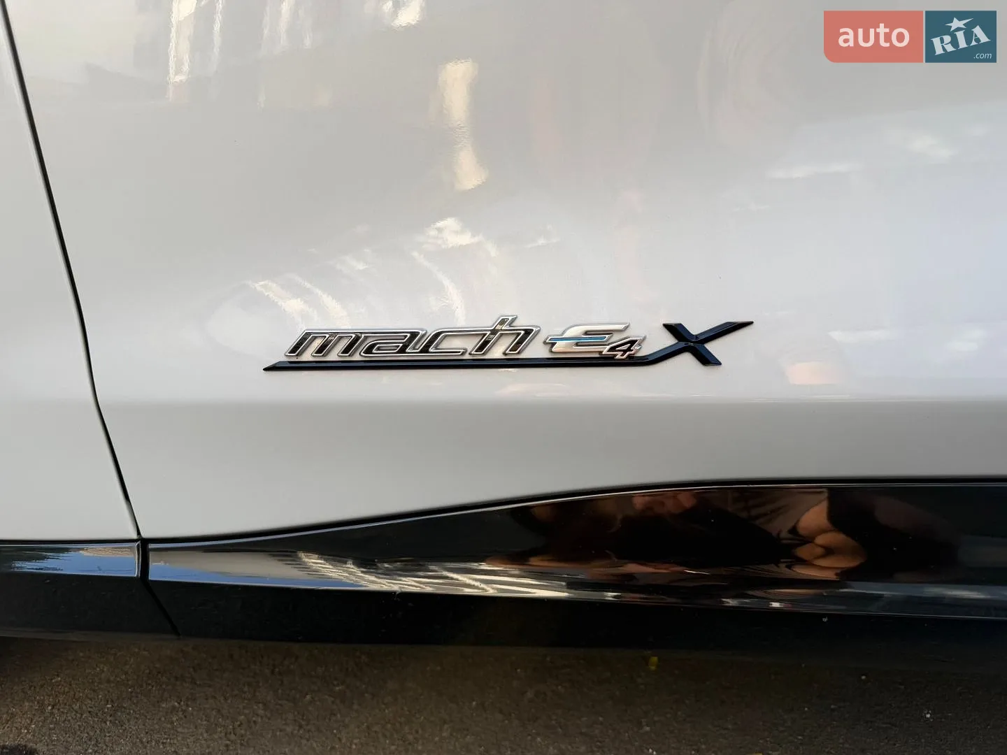 2022 Ford Mustang Mach-E - мініатюра 16