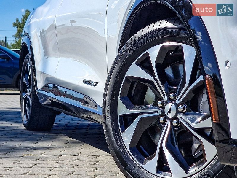 Позашляховик / Кросовер Ford Mustang Mach-E 2021 в Кременчуці