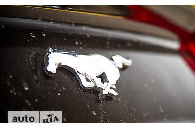 Купе Ford Mustang 2017 в 
