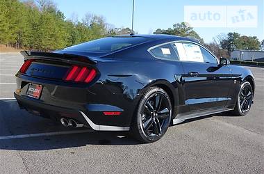 Купе Ford Mustang 2018 в 