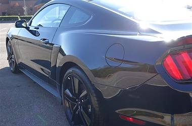 Купе Ford Mustang 2018 в 