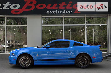 Купе Ford Mustang 2013 в 
