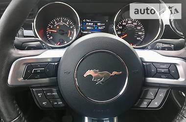 Кабриолет Ford Mustang 2015 в Киеве