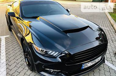 Купе Ford Mustang 2015 в Львове