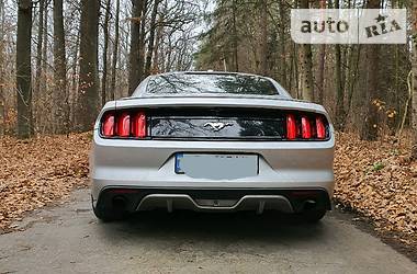 Седан Ford Mustang 2017 в Киеве