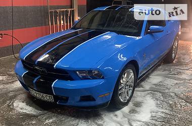 Купе Ford Mustang 2012 в Тернополе