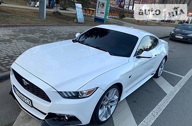 Купе Ford Mustang 2016 в Ивано-Франковске