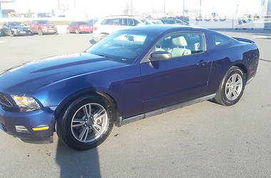 Купе Ford Mustang 2011 в 