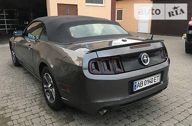 Кабриолет Ford Mustang 2014 в Киеве