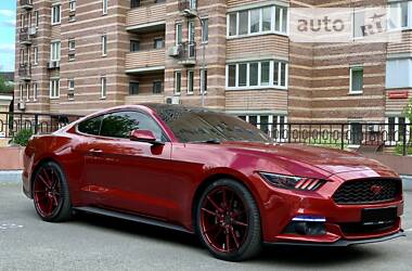 Купе Ford Mustang 2015 в Киеве