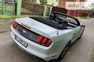 Кабріолет Ford Mustang 2015 в Львові