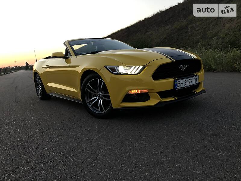 Кабріолет Ford Mustang 2015 в 