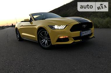 Кабріолет Ford Mustang 2015 в 