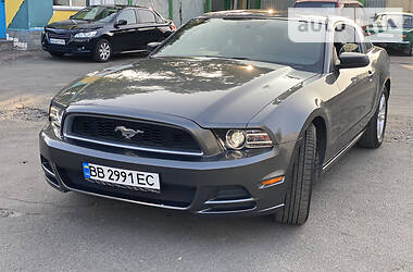 Купе Ford Mustang 2014 в Киеве