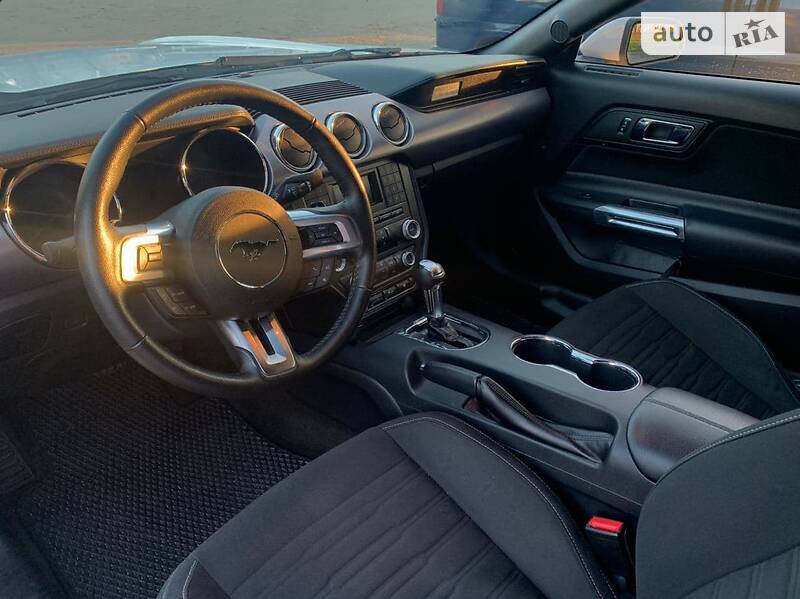 Купе Ford Mustang 2016 в Львове