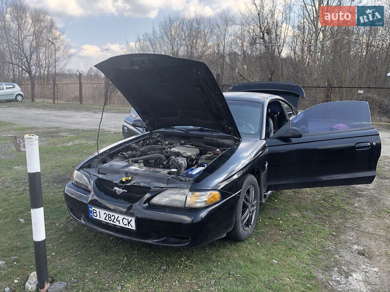 Купе Ford Mustang 1996 в Полтаві
