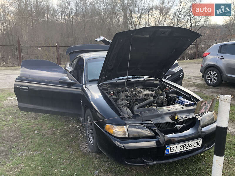 Купе Ford Mustang 1996 в Полтаві