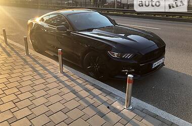 Купе Ford Mustang 2015 в Киеве